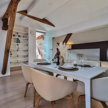 Apartamento New - Immobo Haurelia - Asinelli Tower View